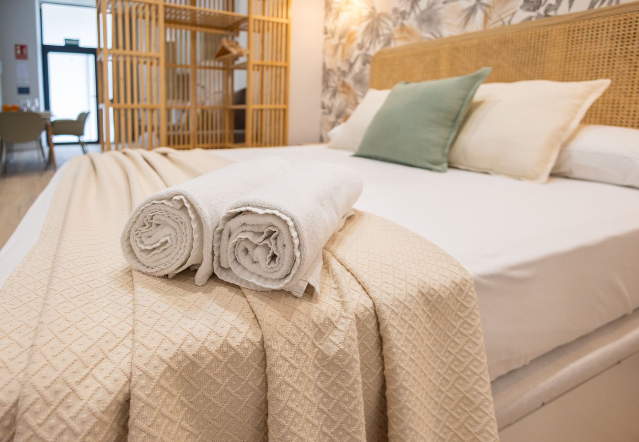 Apartment in Valencia / València - City Arts Suites I | 12 min City Arts | Pet Friendly