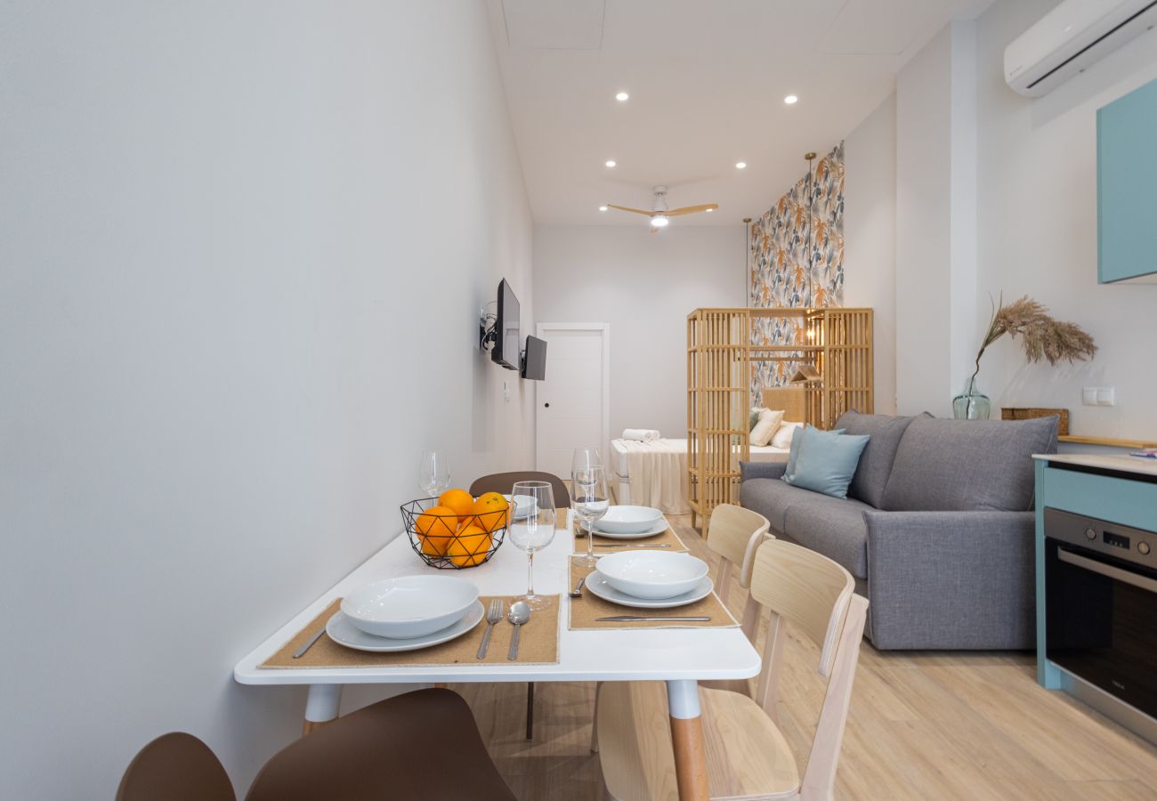 Apartment in Valencia / València - City Arts Suites II | 12 min City Arts | Pet Friendly