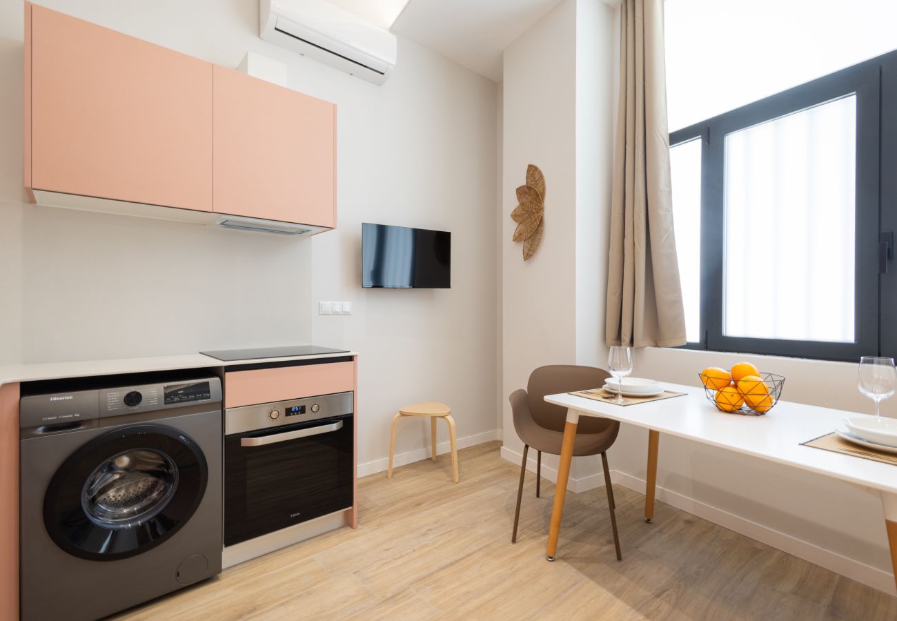 Apartment in Valencia / València - City Arts Suites IV | 12 min City Arts | Pet Friendly