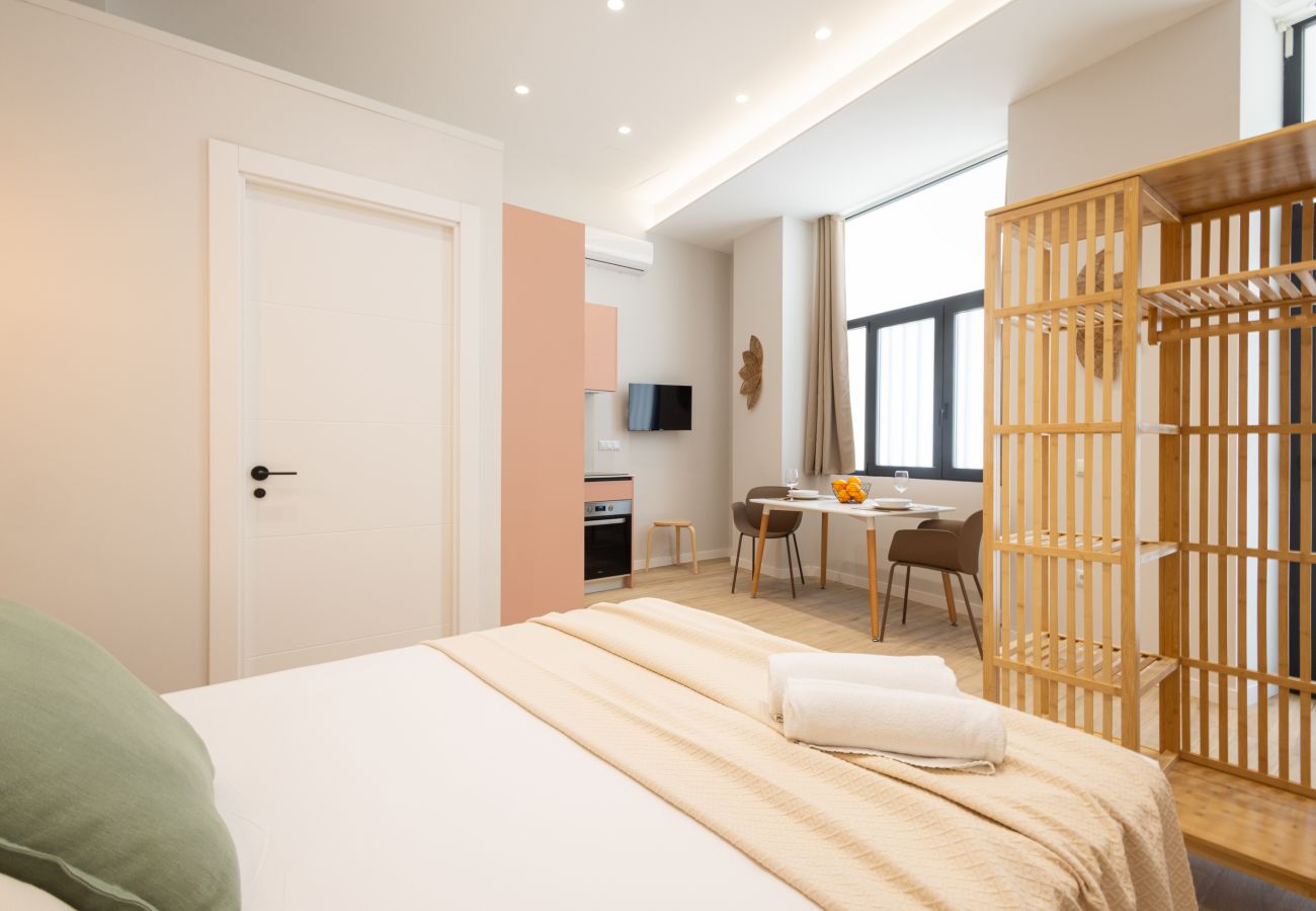 Apartment in Valencia / València - City Arts Suites IV | 12 min City Arts | Pet Friendly