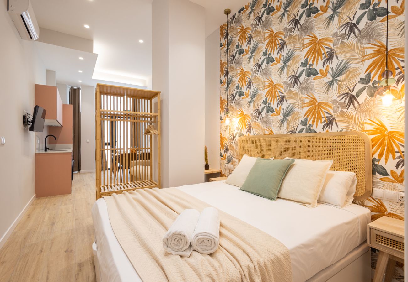 Apartment in Valencia / València - City Arts Suites VI | 12 min City Arts | Pet Friendly