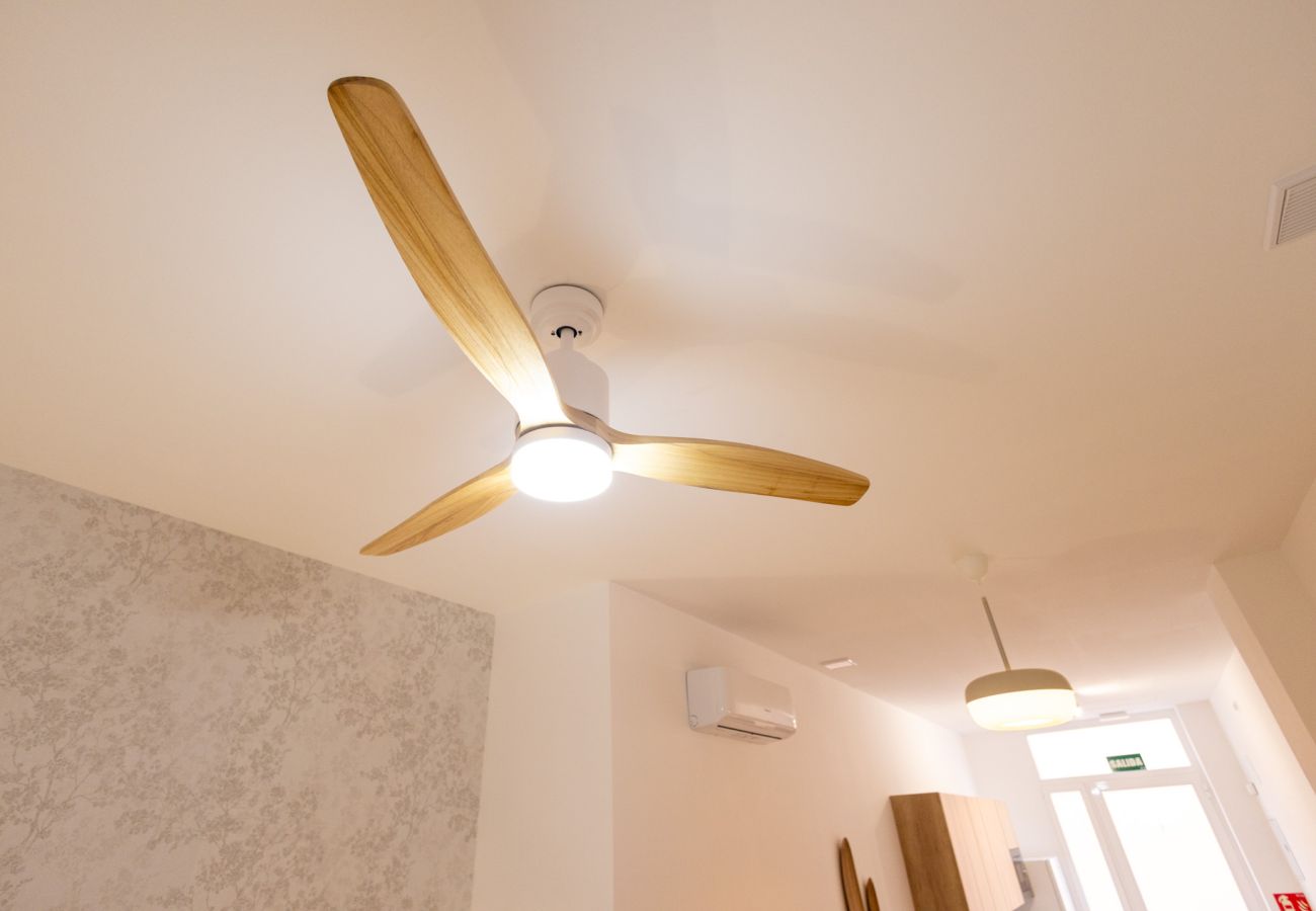 Apartment in Valencia / València - Maritim Studios I | 4 Guests | AC-WIFI | Near Beach