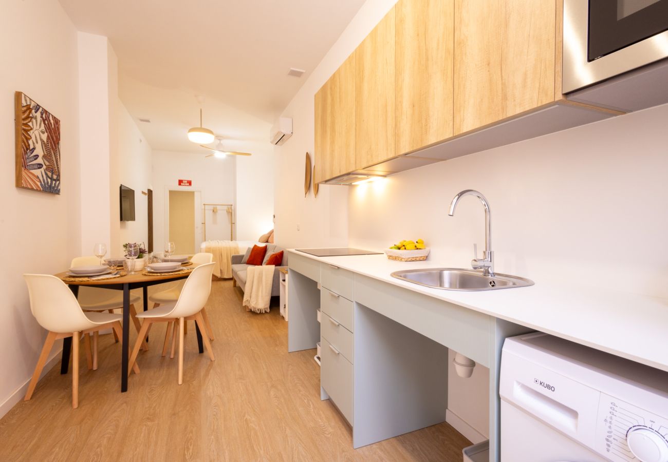 Apartment in Valencia / València - Maritim Studios I | 4 Guests | AC-WIFI | Near Beach