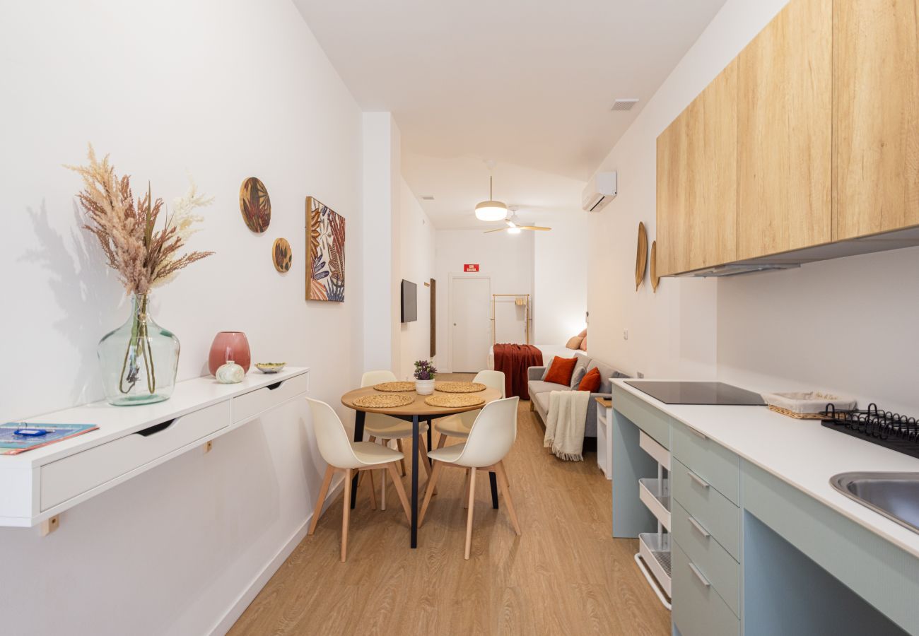 Apartment in Valencia / València - Maritim Studios I | 4 Guests | AC-WIFI | Near Beach