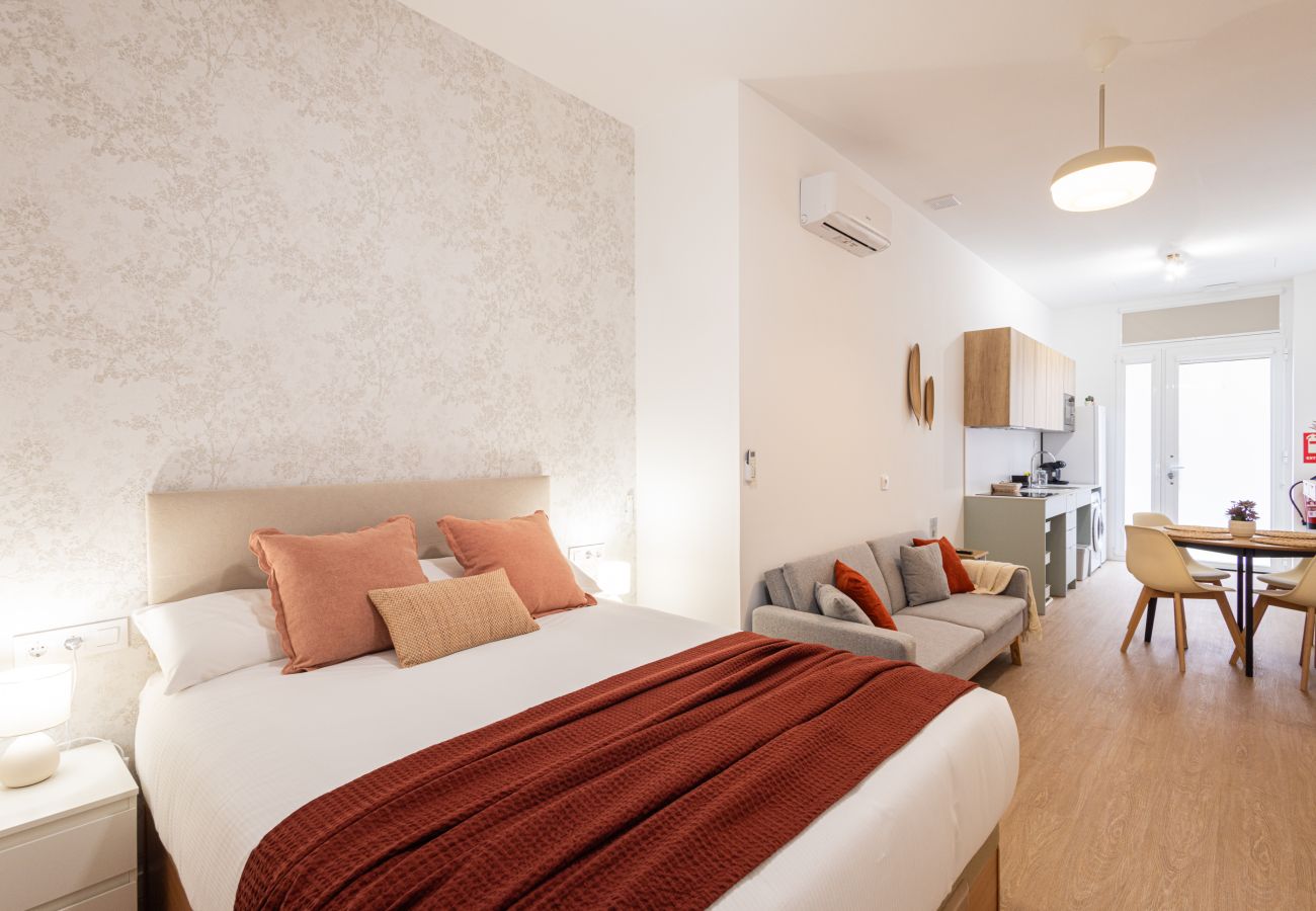 Apartment in Valencia / València - Maritim Studios I | 4 Guests | AC-WIFI | Near Beach