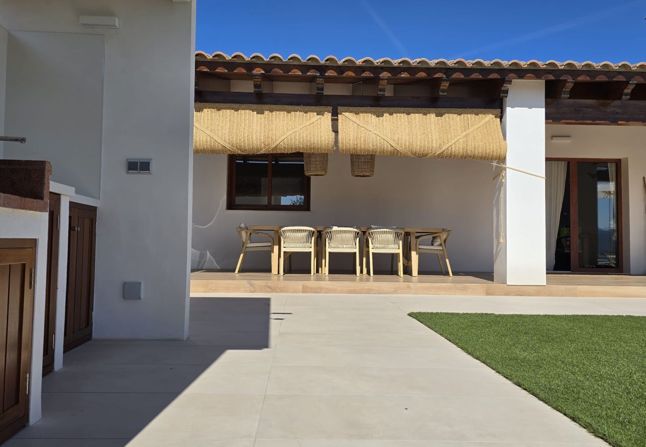 Chalet in L'Enova - Eco Luxury Villa | Private Pool + BBQ | 8 Guests