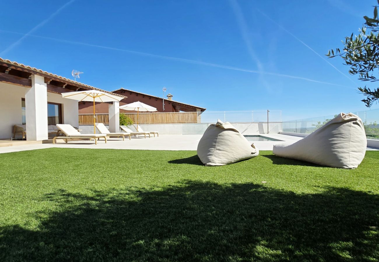 Chalet in L'Enova - Eco Luxury Villa | Private Pool + BBQ | 8 Guests