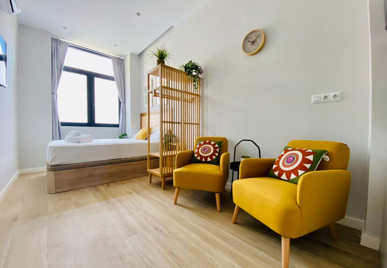 Apartment in Valencia / València - Beach Apartment | 1BR | 2 Guests | AC & WIFI