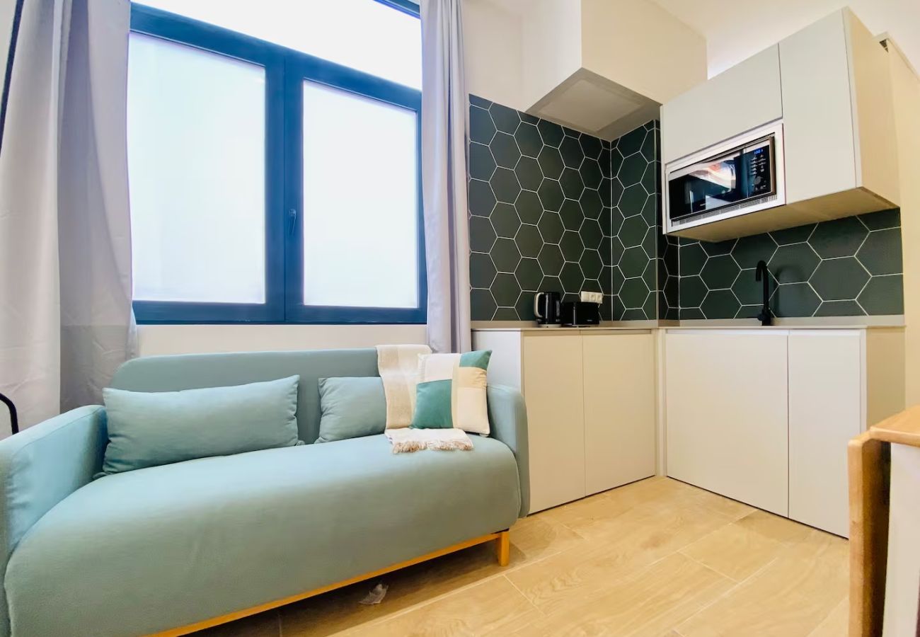 Apartment in Valencia / València - Beach Apartment | 1BR | 3 Guests | AC & WIFI