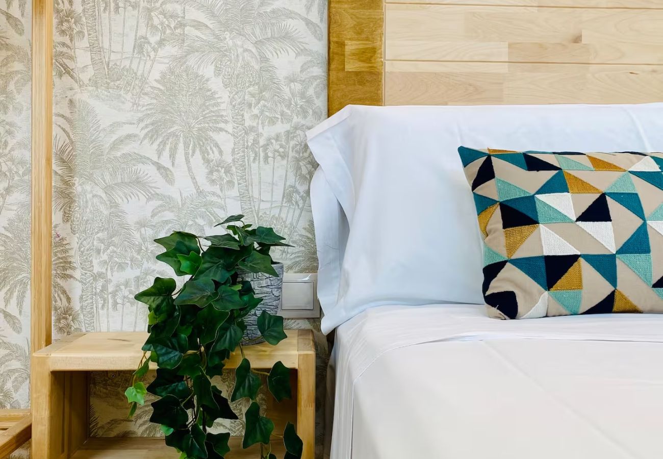Apartment in Valencia / València - Beach Apartment | 1BR | 3 Guests | AC & WIFI
