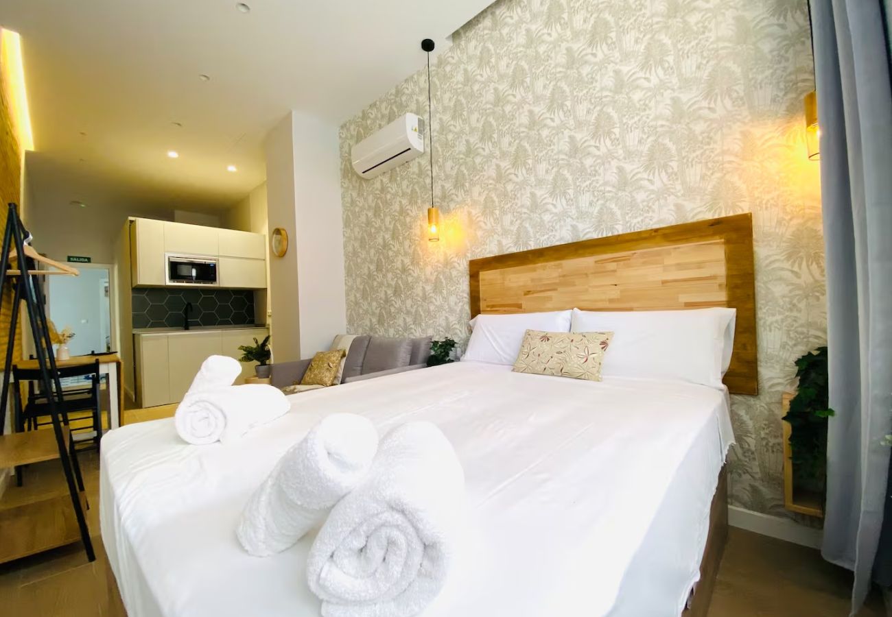 Apartment in Valencia / València - Beach Apartment | 1BR | 3 Guests | AC & WIFI