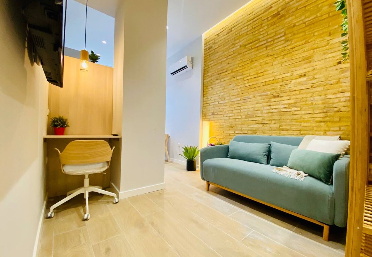 Apartment in Valencia / València - Beach Apartment | 1BR | 4 Guests | AC & WIFI