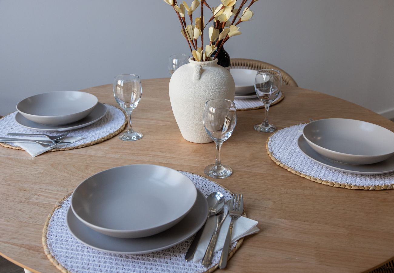 Apartment in Valencia / València - Valencia Urban Suite VI | 4 Guests | A/C & Wi-Fi | Near the City Center