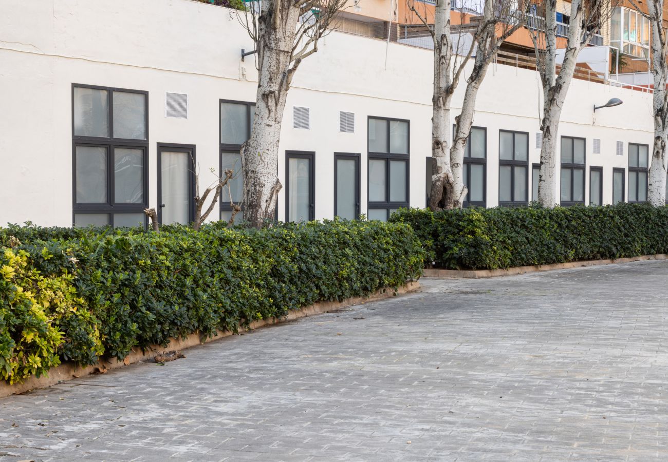 Apartment in Valencia / València - Valencia Urban Suite X | 4 Guests | A/C & Wi-Fi | Near the City Center