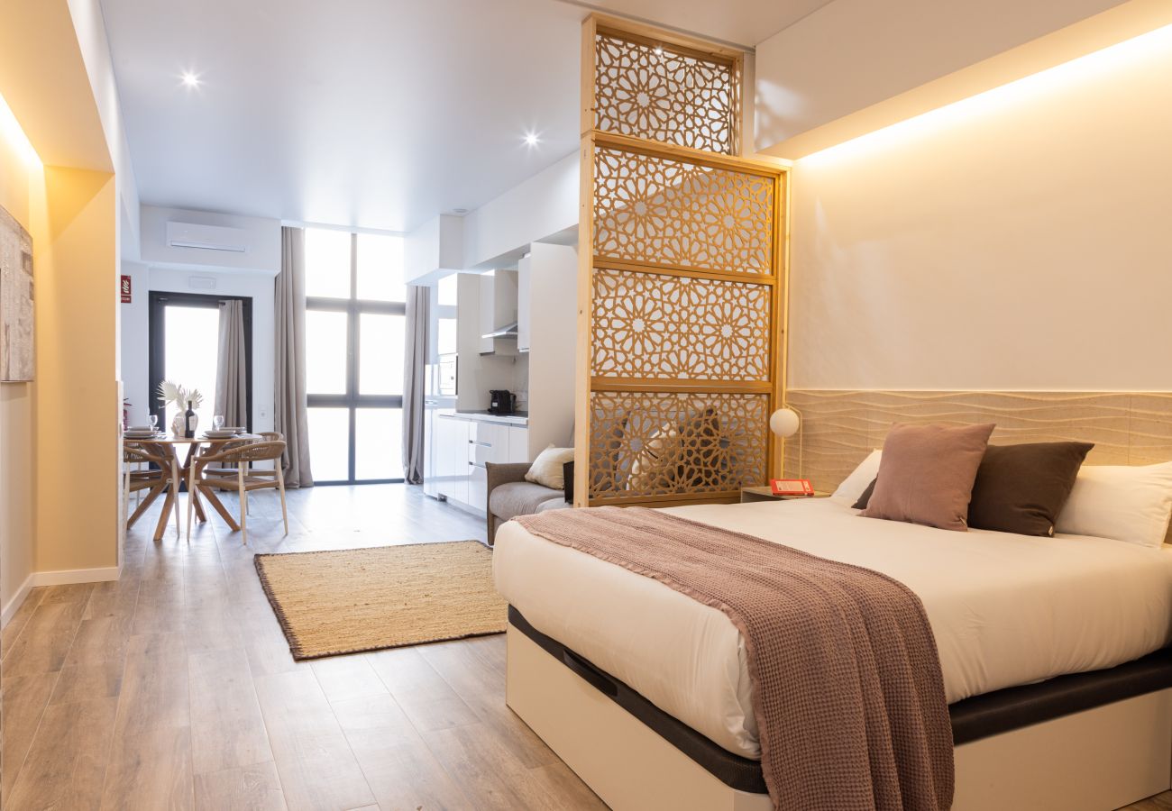 Apartment in Valencia / València - Valencia Urban Suite XII | 4 Viajeros | A/C & Wi-Fi | Cerca del Centro