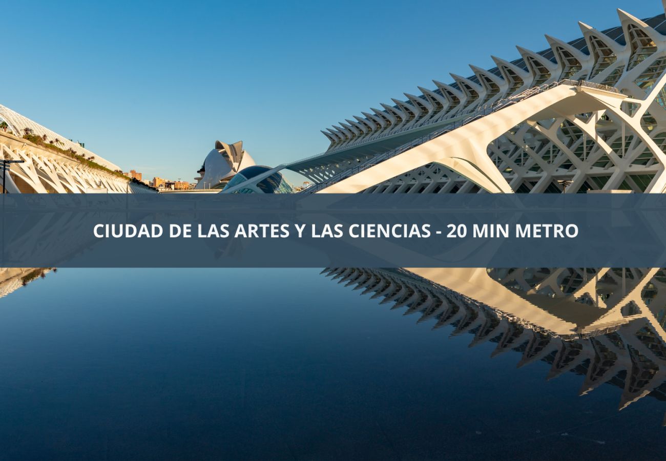 Apartment in Valencia / València - Valencia Urban Suite XII | 4 Viajeros | A/C & Wi-Fi | Cerca del Centro