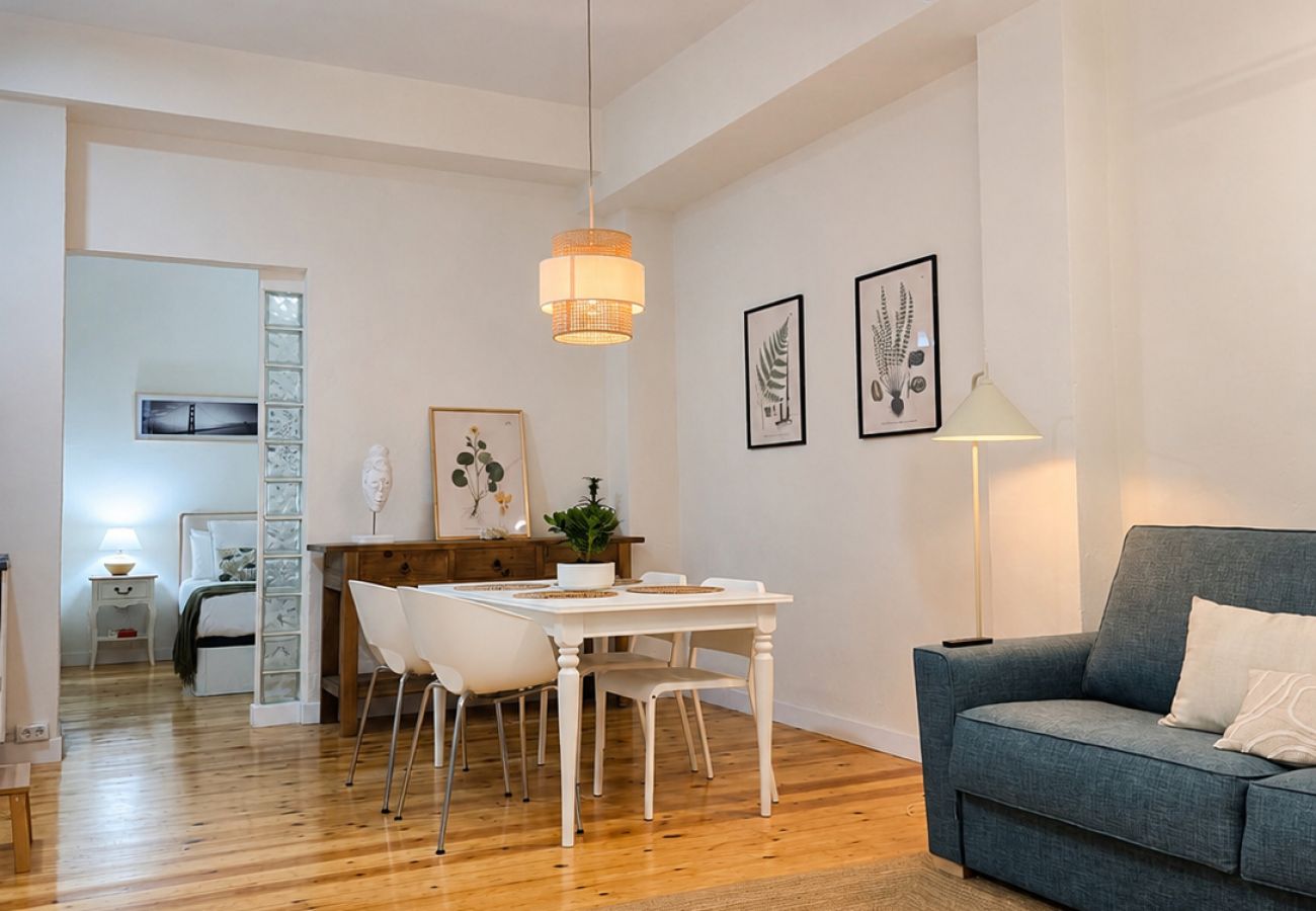 Apartment in Valencia / València - Serranos Towers Apartments I - 4 Guests - Old Town