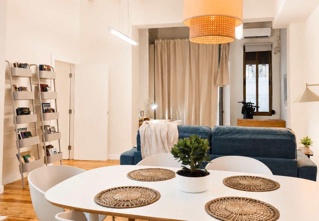 Apartment in Valencia / València - Serranos Towers Apartments II - 4 Guests - Old Town