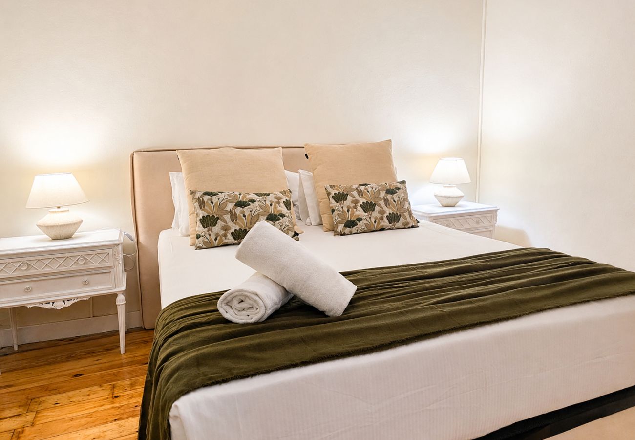 Apartment in Valencia / València - Serranos Towers Apartments II - 4 Guests - Old Town