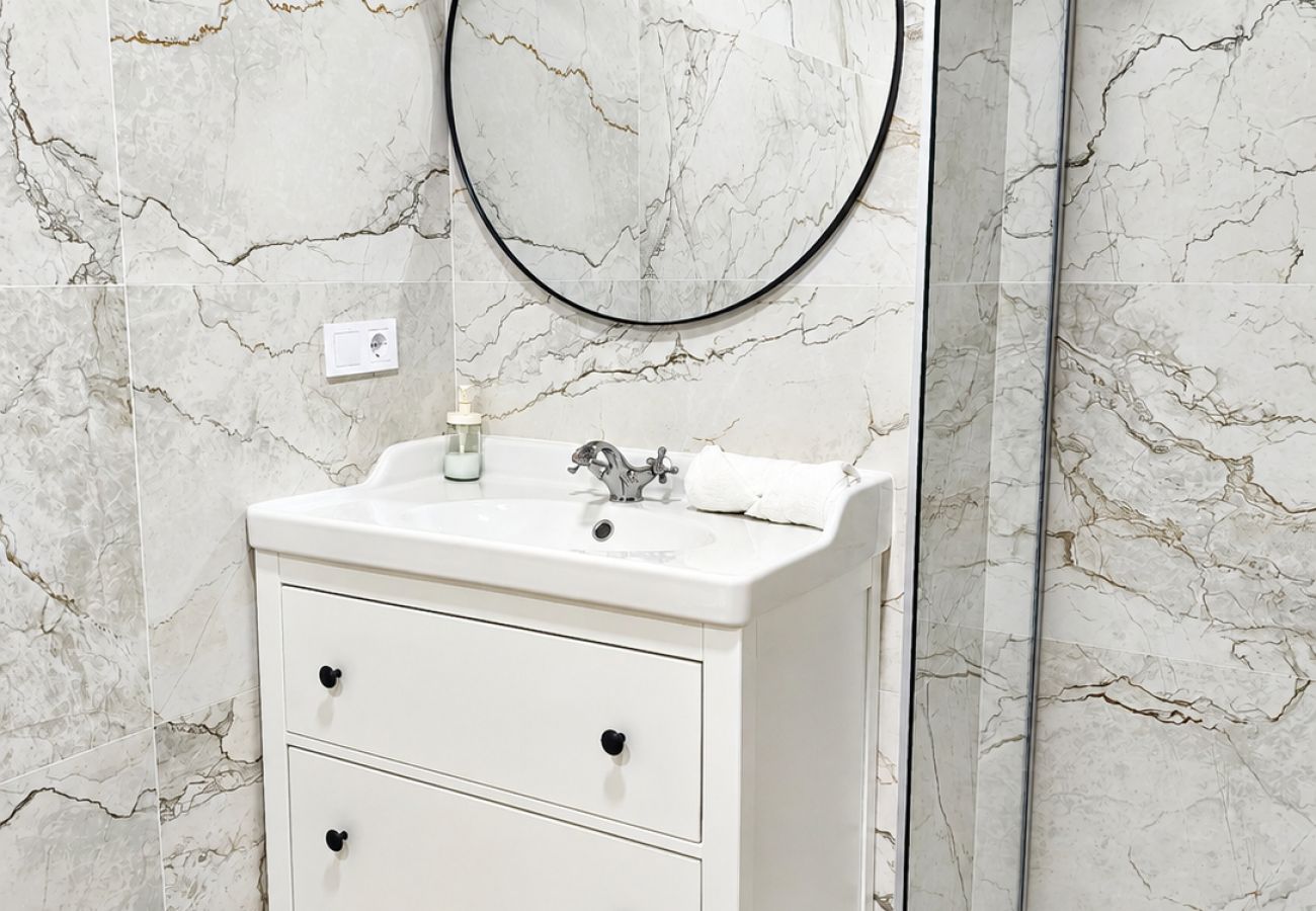 Apartment in Valencia / València - Valencia Urban Suite XII | 4 Viajeros | A/C & Wi-Fi 