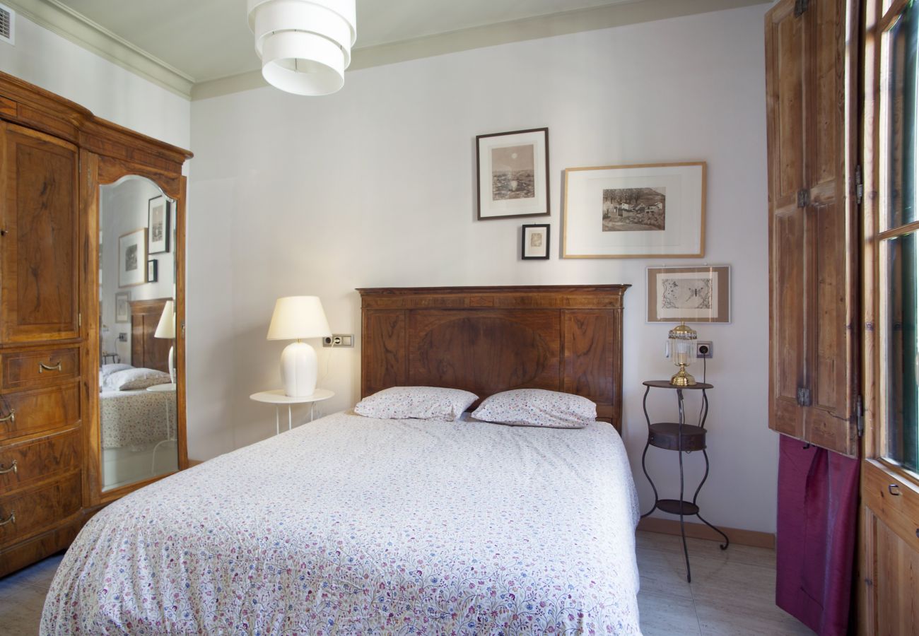 Appartement à Barcelone - VILADOMAT, appartement grand, spacieux, lumineux, confortable, tranquile en Barcelone centre