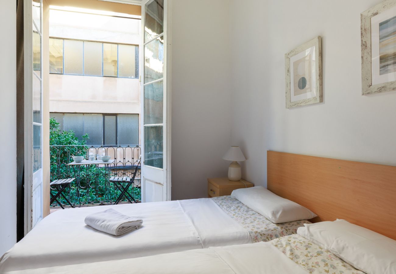 Appartement à Barcelone - GRACIA SANT AGUSTÍ, appartement de 3 chambres à louer par jours à Barcelone centre, Gracia