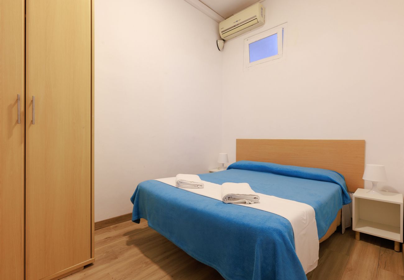 Appartement à Barcelone - GRACIA SANT AGUSTÍ, appartement de 3 chambres à louer par jours à Barcelone centre, Gracia