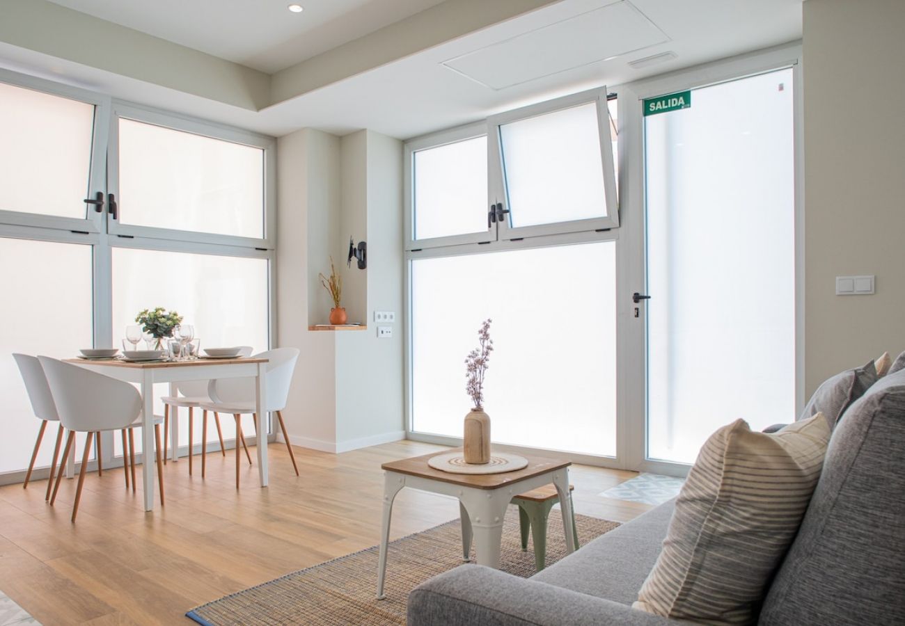 Appartement à Valence / Valencia - Port Suite V | 4 Viajeros | AC & WiFi | 15 min Ciudad Artes