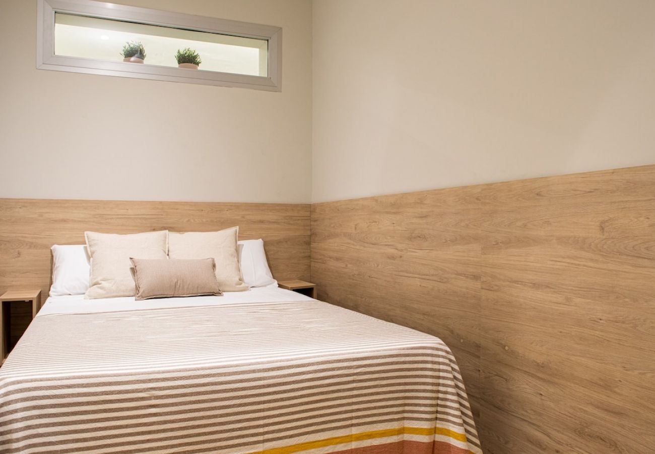 Appartement à Valence / Valencia - Port Suite III | 6 Viajeros | AC & WiFi | 15 min Ciudad Artes