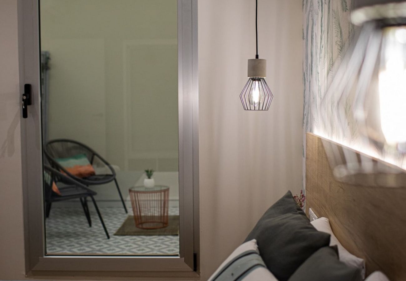 Appartement à Valence / Valencia - Port Suite III | 6 Viajeros | AC & WiFi | 15 min Ciudad Artes