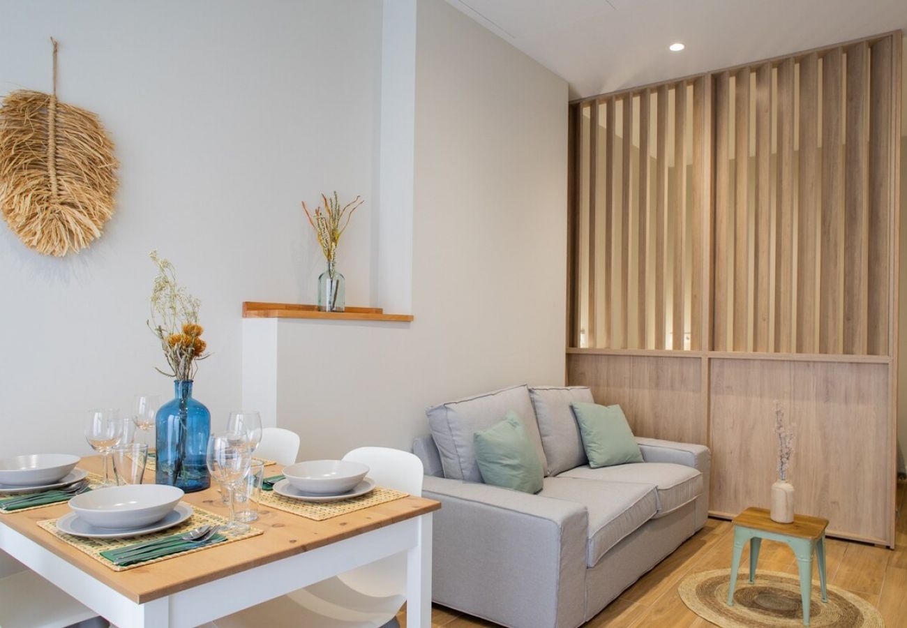 Appartement à Valence / Valencia - Port Suite II | 4 Viajeros | AC & WiFi | 15 min Ciudad Artes