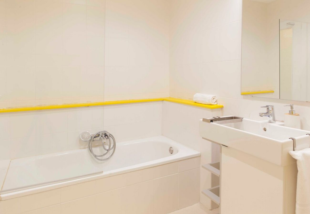 Appartement à Valence / Valencia - Old Town Quart Towers Stay I | AC & WiFi | 4 Viajeros