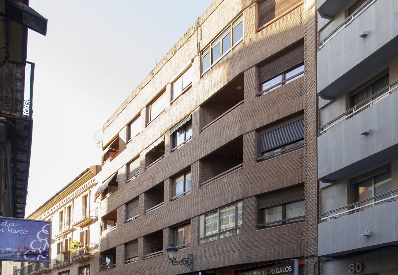 Appartement à Valence / Valencia - Old Town Quart Towers Stay I | AC & WiFi | 4 Viajeros