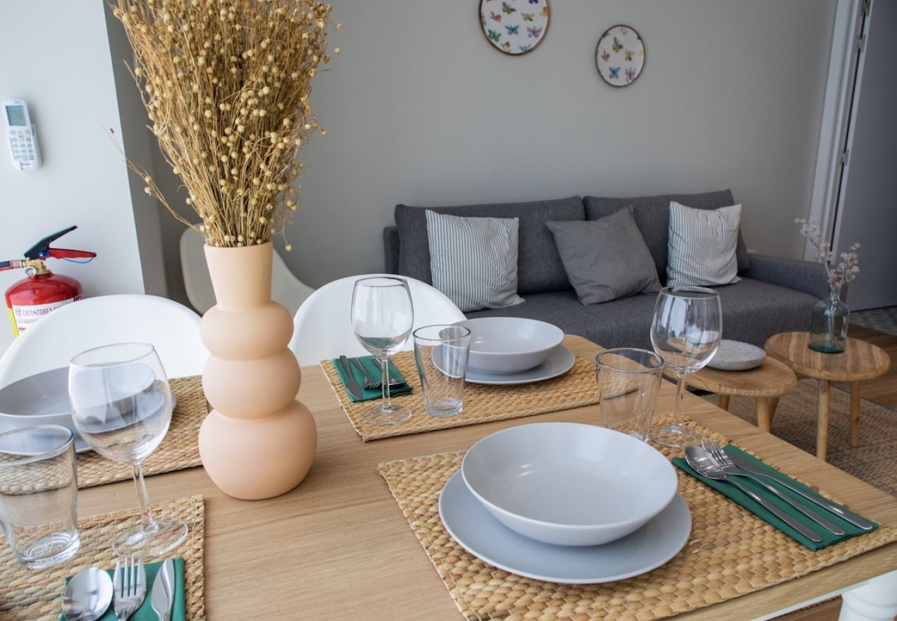 Appartement à Valence / Valencia - Port Suite VI | 6 Viajeros | AC & WiFi | 15 min Ciudad Artes
