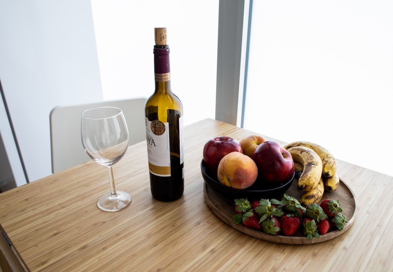 Appartement à Valence / Valencia - Port Suite IX | 4 Viajeros | AC & WiFi | 15 min Ciudad Artes