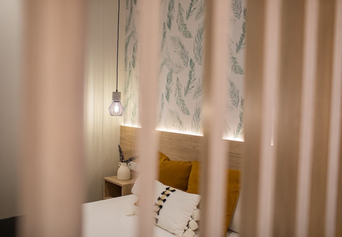 Studio à Valence / Valencia - Port Suite IV | 3 Viajeros | AC & WiFi | 15 min Ciudad Artes