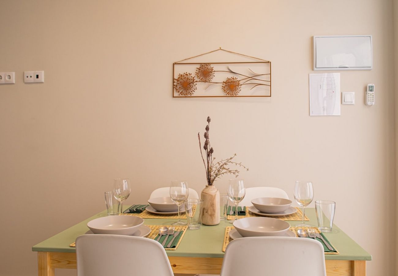 Studio à Valence / Valencia - Port Suite IV | 3 Viajeros | AC & WiFi | 15 min Ciudad Artes