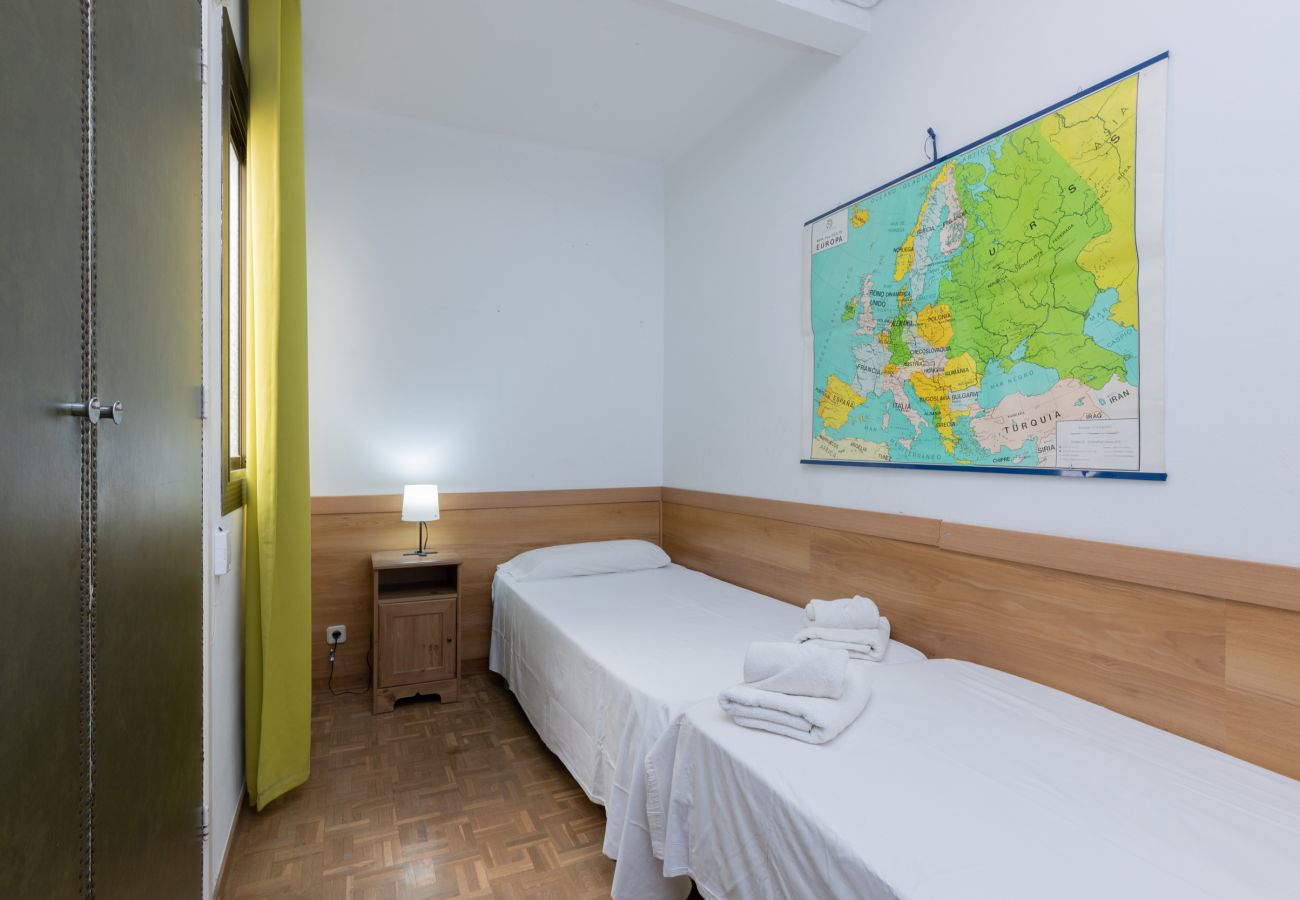 Appartement à Barcelone - ATIC, PRIVATE TERRACE, 2 BEDROOMS