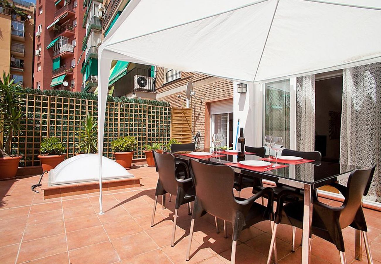 Appartement à Barcelone - Terrasse privative, 3 chambres, 2 salles de bain, Barcelona centre