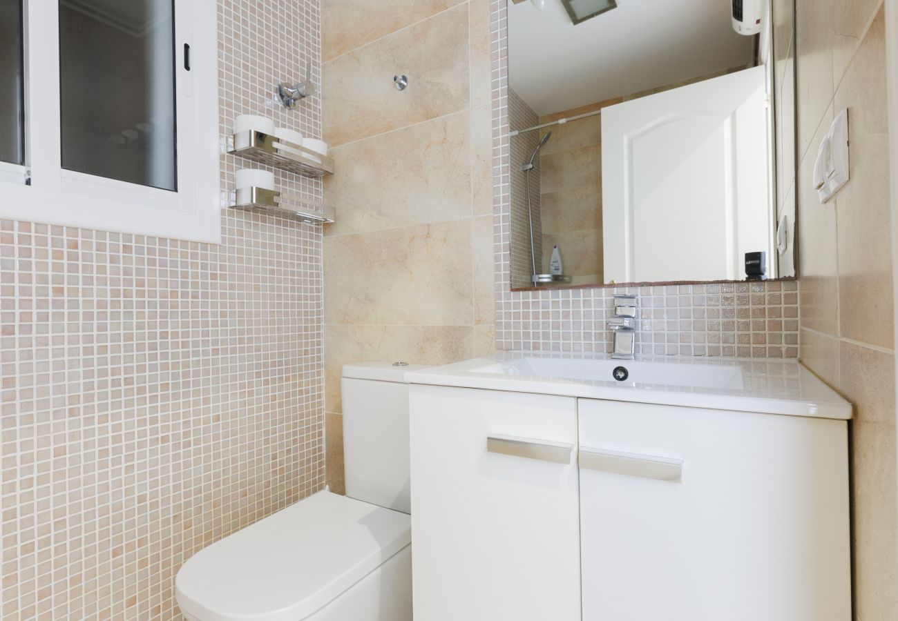 Appartement à Barcelone - Terrasse privative, 3 chambres, 2 salles de bain, Barcelona centre