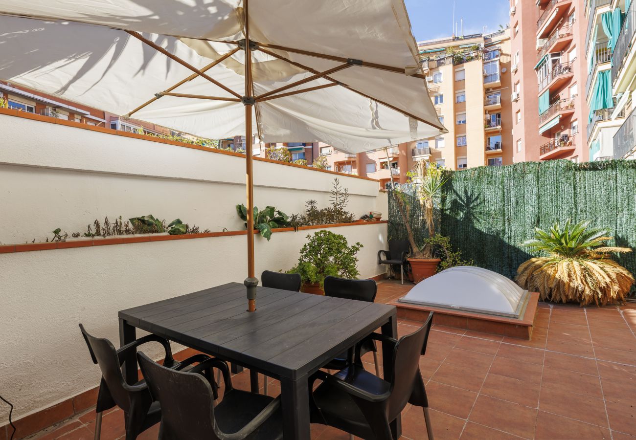 Appartement à Barcelone - Terrasse privative, 3 chambres, 2 salles de bain, Barcelona centre