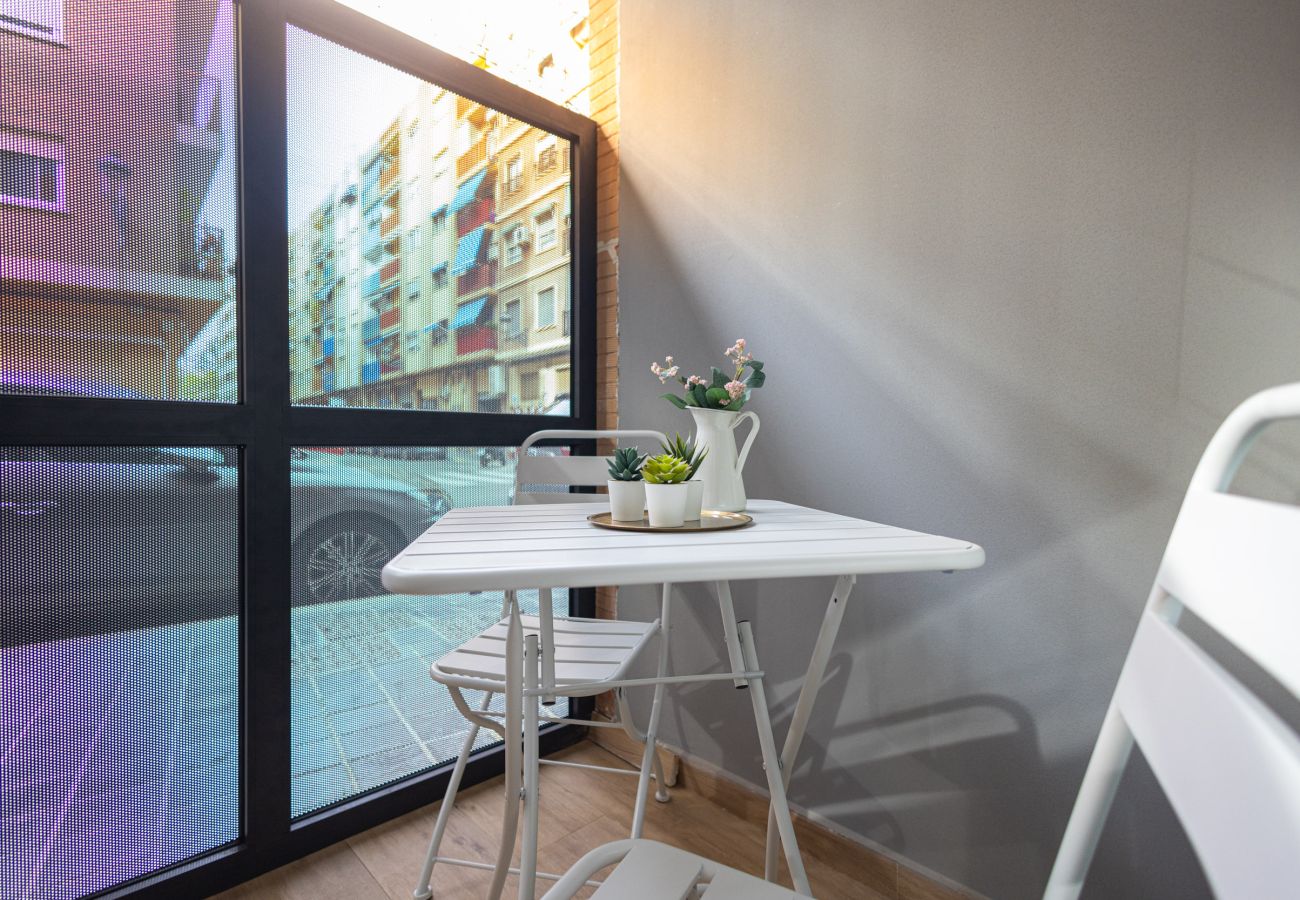 Appartement à Valence / Valencia - Olive Loft I | AC and WIFI | 10 min City Center