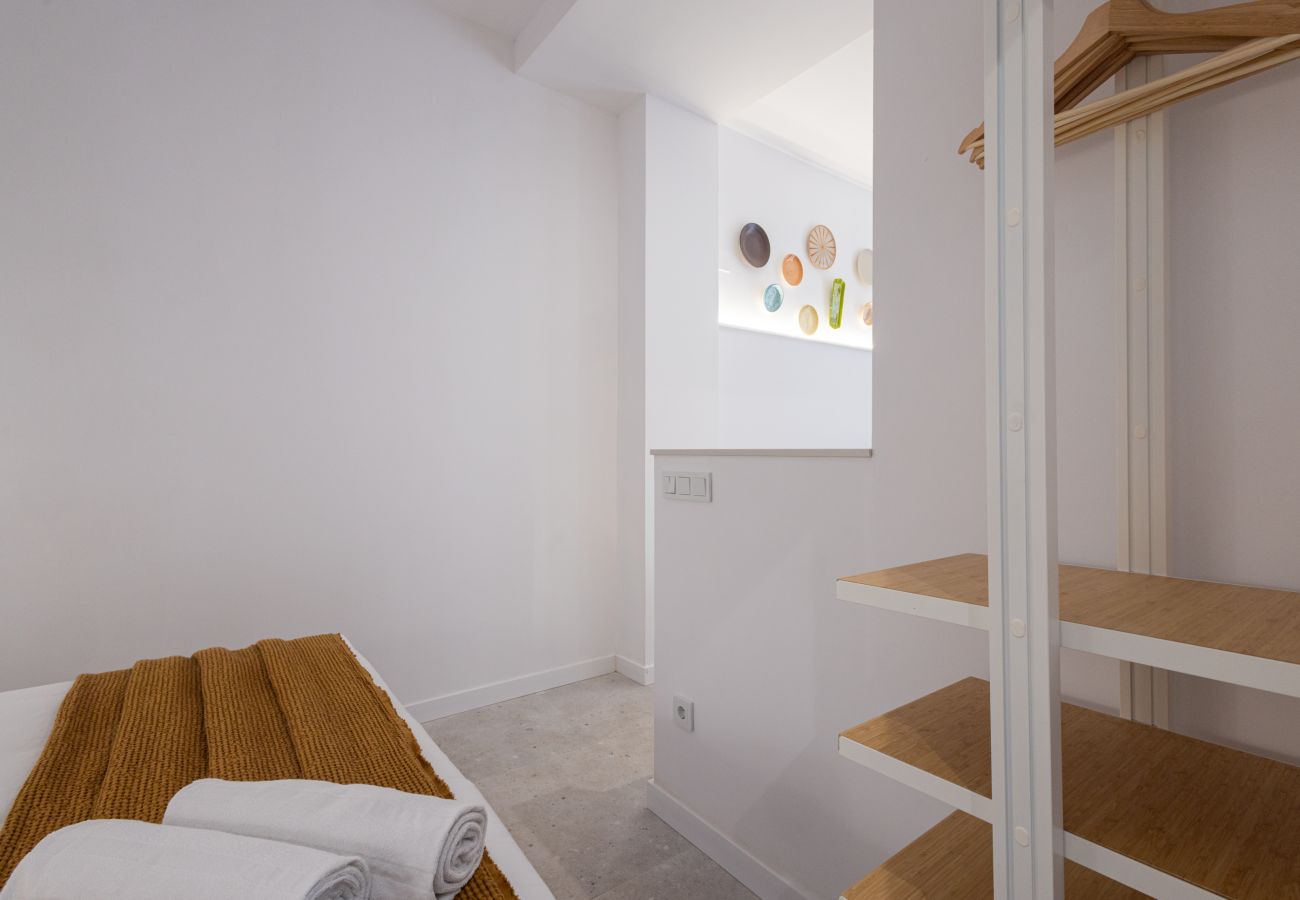Appartement à Valence / Valencia - The Sorolla Apartment VI | AC & WiFi | 4 Viajeros