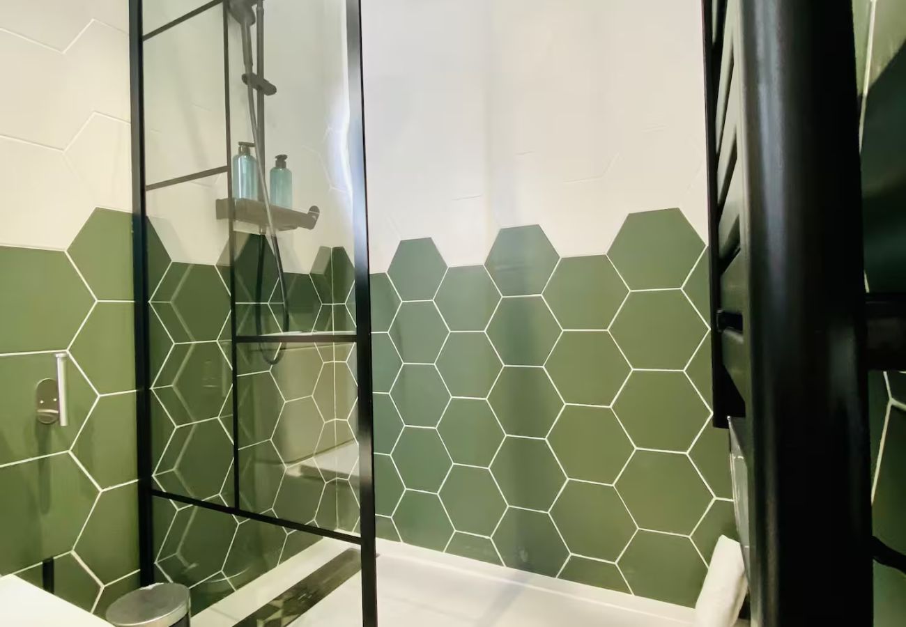 Appartement à Valence / Valencia - Beach Apartment | 1 Hab | 3 Viajeros | AC & WIFI