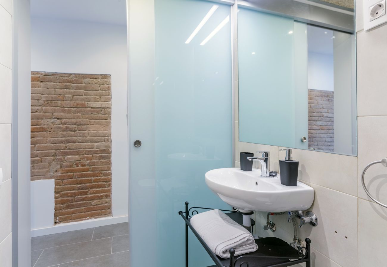 Appartamento a Barcelona - Family DELUXE amplio piso con terraza y piscina en Barcelona centro