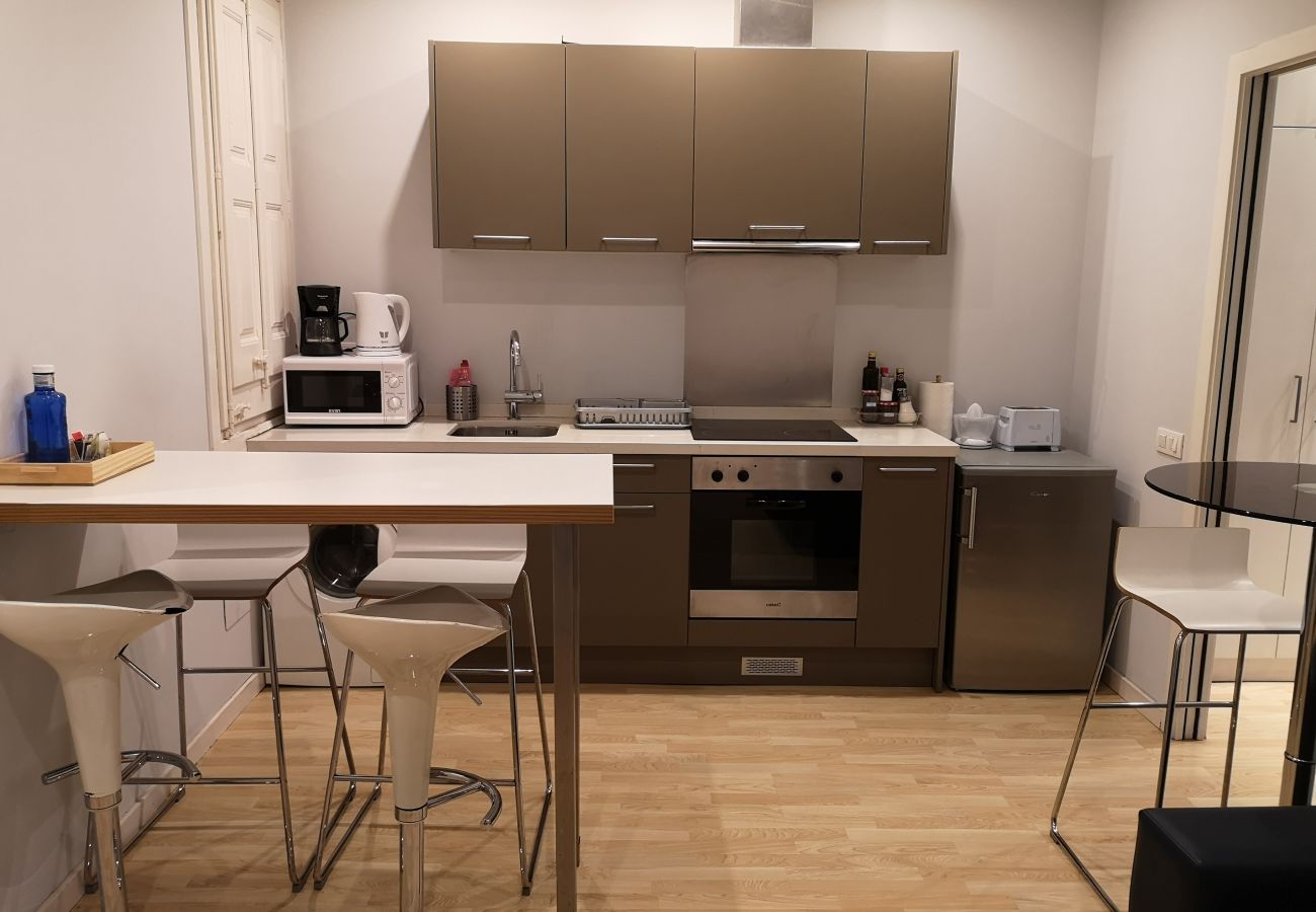 Appartamento a Barcelona - Piso renovado con encanto en alquiler vacacional en Barcelona centro, Gracia