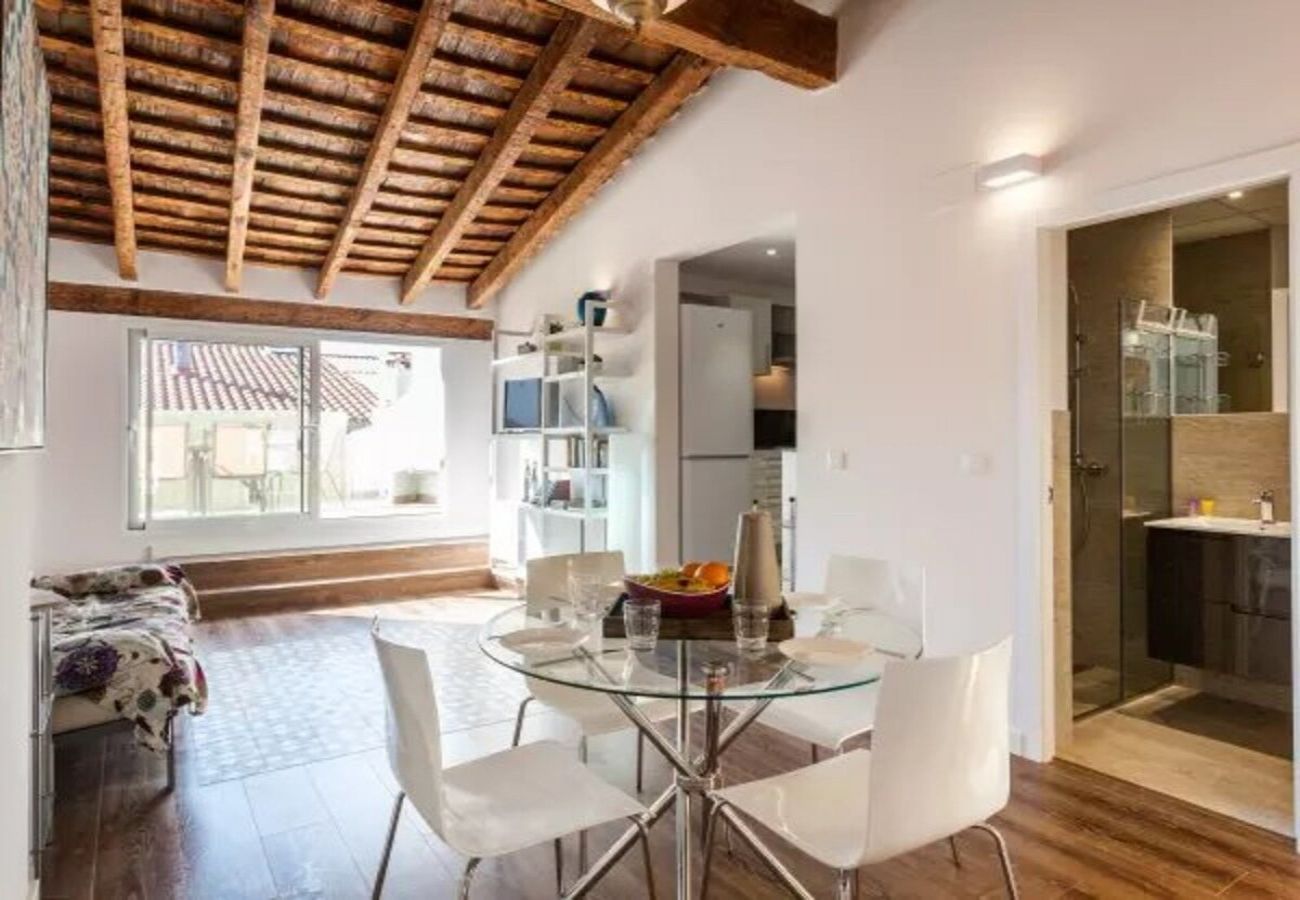 Appartamento a Valencia / València - CENTER-2BR, 2BA-ATTIC-TERRACE,VIEW, WI-FI, A/C 