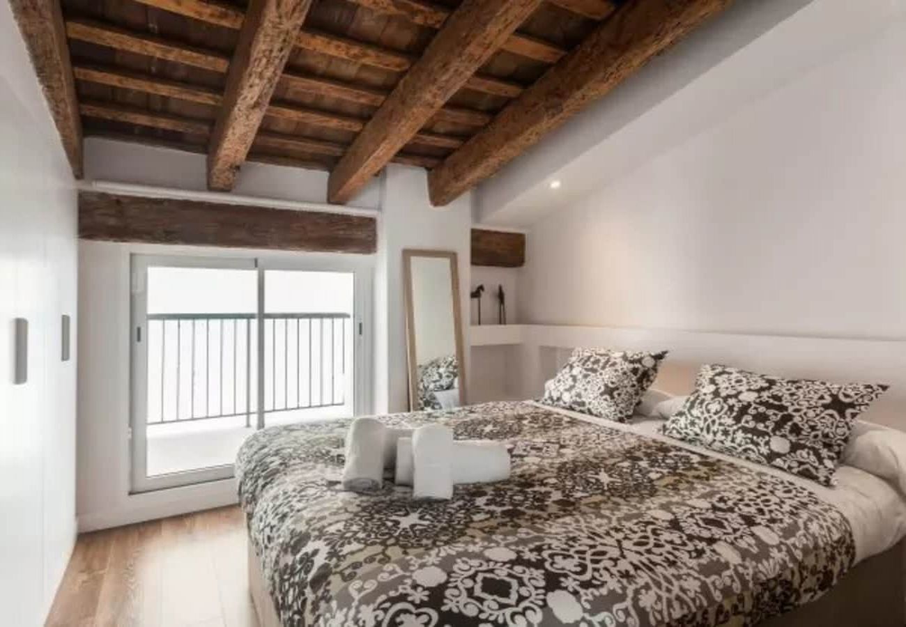 Appartamento a Valencia / València - CENTER-2BR, 2BA-ATTIC-TERRACE,VIEW, WI-FI, A/C 