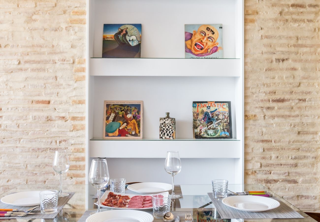 Appartamento a Valencia / València - CENTER-Luxurious 1BR, 1BA-Terrace, WI-FI, A/C 