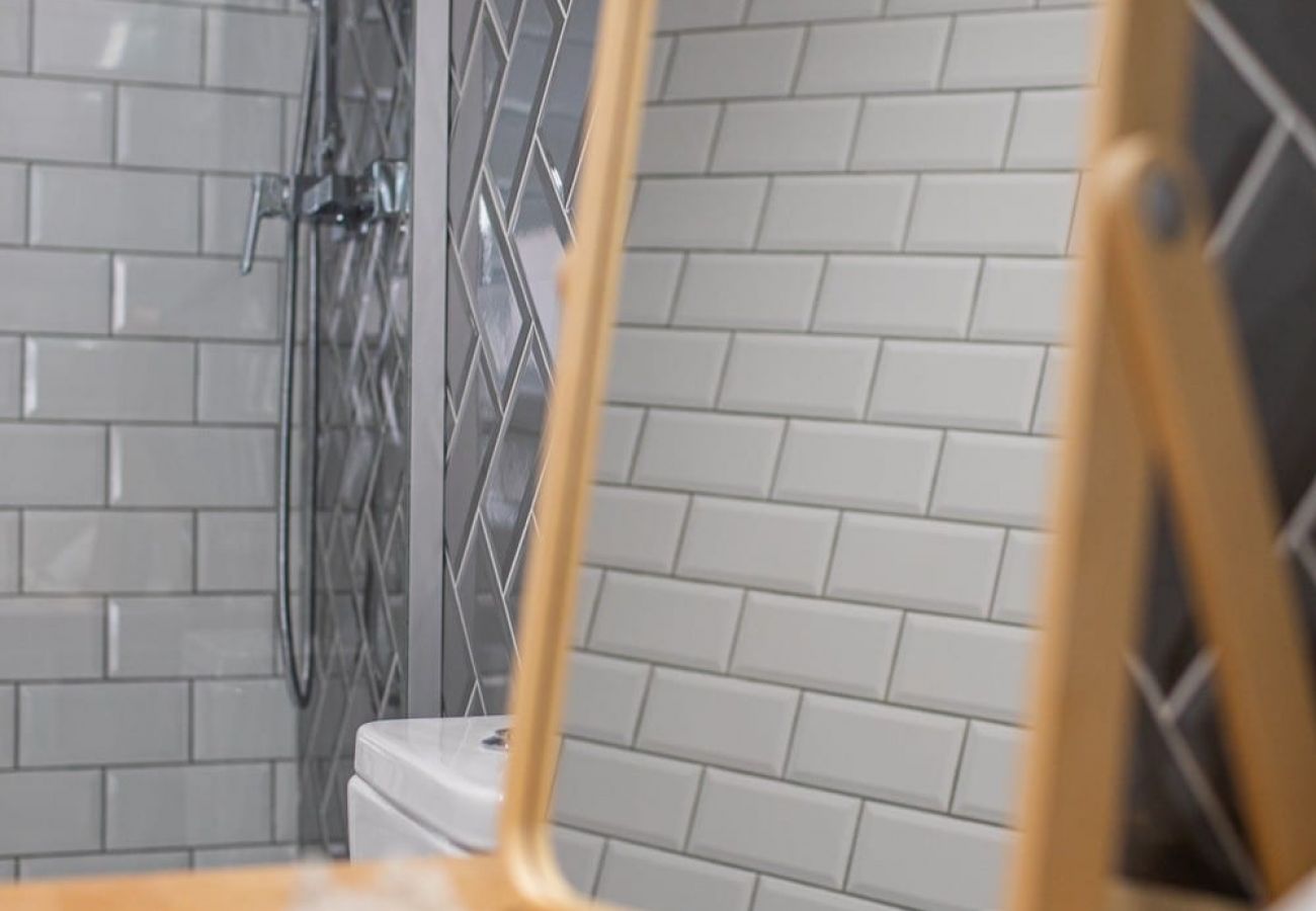 Appartamento a Valencia / València - Port Suite V | 4 Viajeros | AC & WiFi | 15 min Ciudad Artes